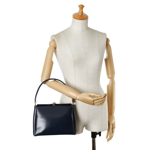 Gucci Gucci Leather One Shoulder Bag Leather Shoulder Bag in Very Good Condition - Picture 10 of 10